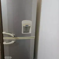 یخچال نیم فریزر