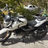 آپاچی 200