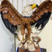مجسمه عقاب