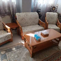 مبل هشت نفره راحتی بهمراه میز و عسلی|مبلمان خانگی و میز عسلی|شاهین‌شهر, شهرک هشت بهشت|دیوار