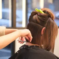 کوتاهی تخصصی مو ، فقط با هزینه ۴۰۰ هزار تومان