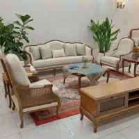 مبل کوئین فرانسوی