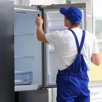 تعمیرکار یخچال و فریزر به صورت حرفه‌ای
