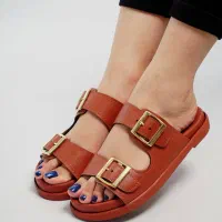 تولید و فروش دمپایی و صندل به صورت تک وعمده