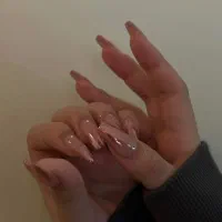 کاشت تخصصی ناخن