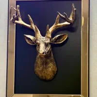 تابلو گوزن برجسته بزرگ دور ایینه