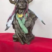 مجسمه برنز نیمتنه سرخپوست برنزی