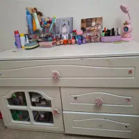 تخت کودک به همراه تشک و کمد