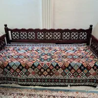 تخت سنتی بزرگ کاملا نو تازه رنگ شده و تمیز