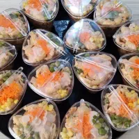 پخت انواع حلوا، کاچی،شله زرد،آش،سالاد الویه|خدمات پذیرایی، مراسم|قم, زاویه|دیوار