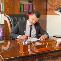 استخدام افراد توانا در معرفی پرونده های حقوقی و...