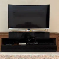 تلویزیون ۴۸ اینچ منحنی سامسونگ به همراه میز