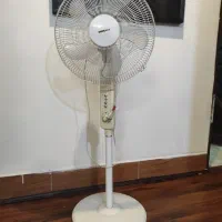پنکه ایستاده