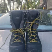 پوتین کوهنوردی زامبرلن ایتالیا ویبرام گورتکس س 47