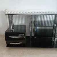 میزتلویزیون شیشه ای