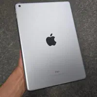 Apple iPad 9.7 (2018)