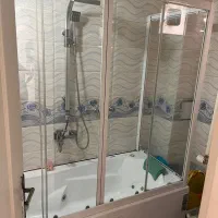 وان و جکوزی بهمراه کابین کارکرده