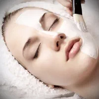 پاکسازی پوست (فیشیال)