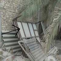 تخت بزرگ اهنی