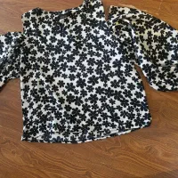 تعدادی بلوز و پیراهن مجلسی