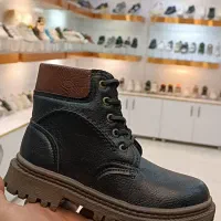 بوت بچه گانه