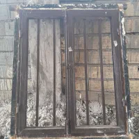 دوعدد پنجره اهنی