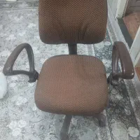 صندلی چرخ دار اداری