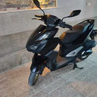 موتور سیکلت وارینو ۴۰۲