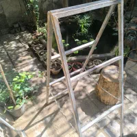 پایه فلزی تاشو