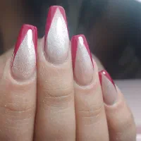 تخفیف کاشت ناخن