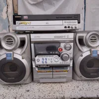 یک رادیوضبط دوبانده سالم همراه با دستگاه سی دی