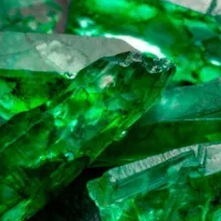 جواهرات و سنگ های قیمتی