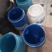 بشکه های ۱۲۰ لیتری و۱۶۰ لیتری|ظروف نگهدارنده، پلاستیکی، یک‌بارمصرف|قم, شاه ابراهیم|دیوار