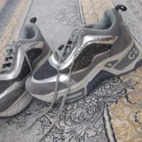 کفش اسپرت لج دار