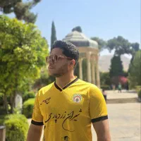 کیت فجر سپاسی|لباس|شیراز, تاچارا|دیوار