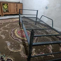 تخت آهنی نو تمیز بدون استفاده