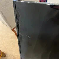 تلویزیون ۷۵ اینچ پنل شکسته