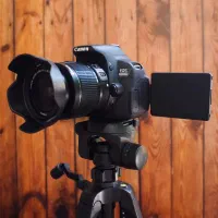 Canon 600D در حد نو با گارانتی و سه پایه