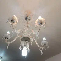 دو عدد لوستر کریستال ۵ شاخه و یک عدد چهار شاخه|لوستر و چراغ آویز|کاشان, بهشتی|دیوار