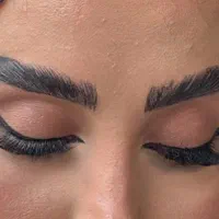 خدمات ناخن، بافت مو، کاشت مژه با تخفیفات تابستانی|خدمات آرایشگری و زیبایی|اصفهان, صدف|دیوار