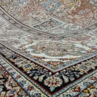 فرش ۷۰۰ شانه واقعی خشتی شکارگاه|فرش|قم, زاویه|دیوار