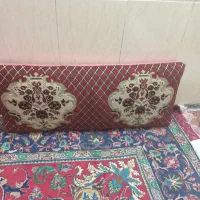 سه عدد همین پشتی