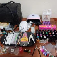 لوازم کاشت ناخن کامل با بهترین کیفیت