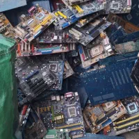 ضایعات فلزی‌‌وخرده ریز‌انبار‌ی‌مشهد