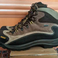 بوت پوتین کفش کتانی آسولو asolo کوهنوردی طبیعتگردی|کیف، کفش، کمربند|تهران, یوسفآباد|دیوار