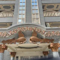 بر باقرخان.اداری.110متر فول امکانات