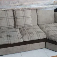 مبلمان و میز وسط