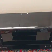 میز تلویزیون شیشه ای