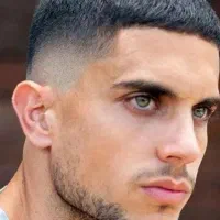 آرایشگر و ماساژور در منزل|خدمات آرایشگری و زیبایی|شیراز, فرهنگ شهر|دیوار