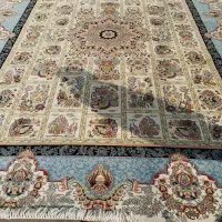 فرش تک ۷۰۰شانه